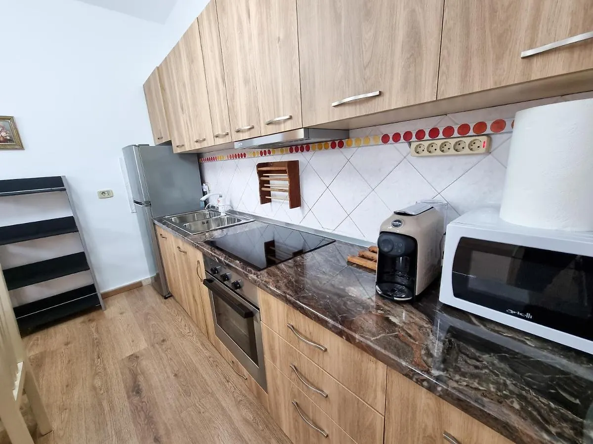 Cozy Central Apartment In The Heart Of Tirana
